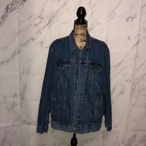Men’s Levi Denim jacket. RARE!!!!